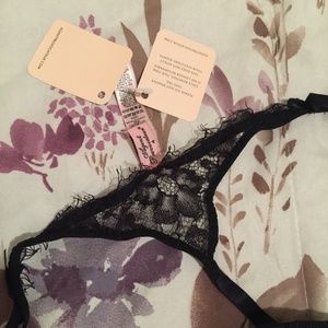 NWT Agent Provocateur Black Ismerelda Thong AP4